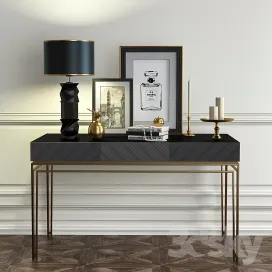 Chest of drawers with decorative